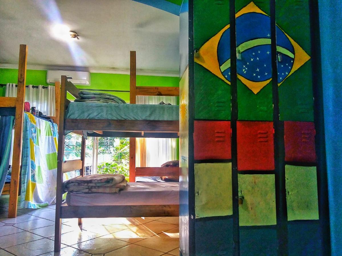 Hostel Mandala Foz do Iguaçu Esterno foto